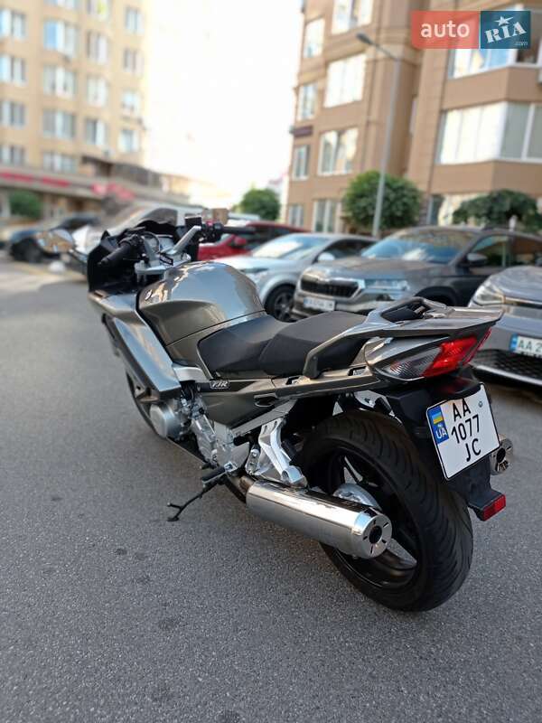 Мотоцикл Багатоцільовий (All-round) Yamaha FJR 1300 2013 в Києві фото 6 Мотоцикл Багатоцільовий (All-round) Yamaha FJR 1300 2013 в Києві