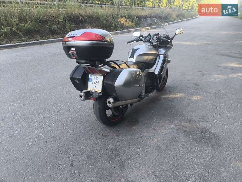 Мотоцикл Спорт-туризм Yamaha FJR 1300 2001 в Валках