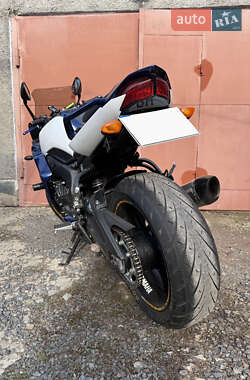 Мотоцикл Спорт-туризм Yamaha FZ-1 2011 в 