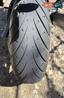 Мотоцикл Спорт-туризм Yamaha FZ-1 2011 в 