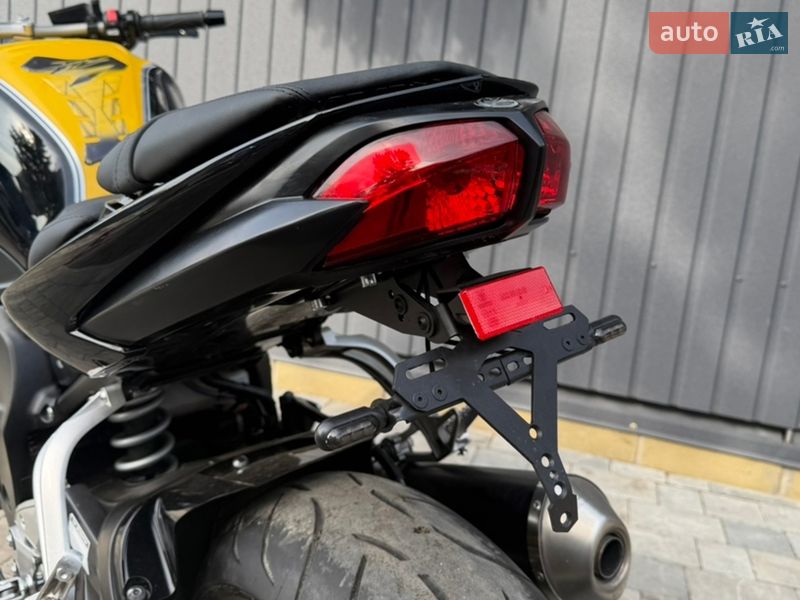 Мотоцикл Без обтекателей (Naked bike) Yamaha FZ-1 2010 в Новомосковске