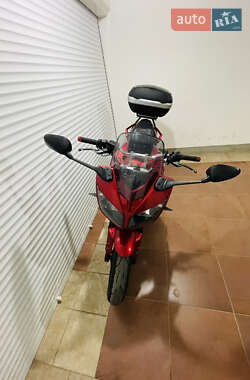 Мотоцикл Спорт-туризм Yamaha FZ1 Fazer 2013 в 