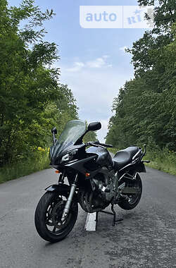 Мотоцикл Спорт-туризм Yamaha FZ6 Fazer 2005 в 