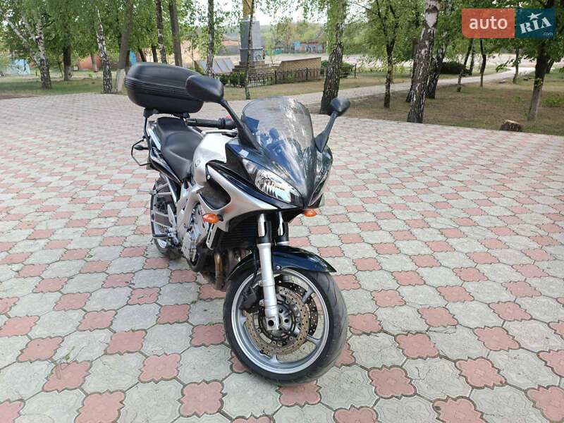Мотоцикл Спорт-туризм Yamaha FZ6 Fazer 2004 в Ізюмі