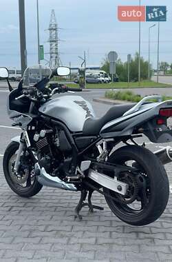 Мотоцикл Спорт-туризм Yamaha FZ6 Fazer 2003 в 