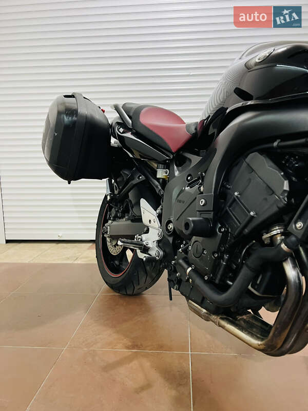 Мотоцикл Без обтекателей (Naked bike) Yamaha FZ6 Fazer 2010 в Киеве