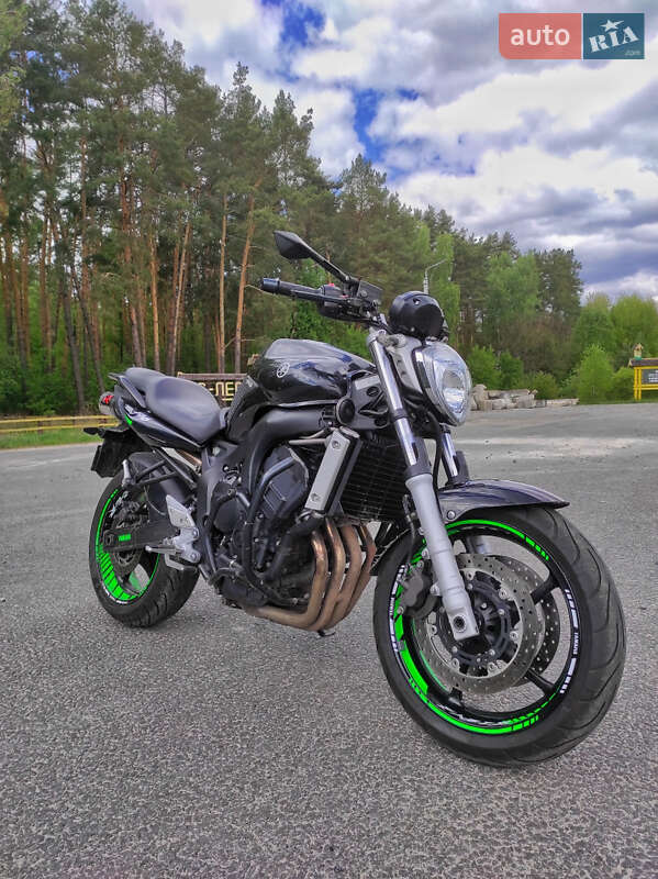 Yamaha FZ6 N 2005