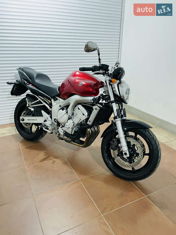 Мотоцикл Без обтекателей (Naked bike) Yamaha FZ6 N 2004 в Киеве