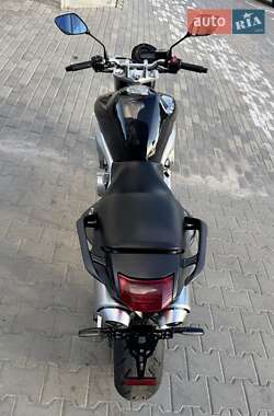 Мотоцикл Без обтекателей (Naked bike) Yamaha FZ6 N 2004 в  фото 8 Мотоцикл Без обтекателей (Naked bike) Yamaha FZ6 N 2004 в