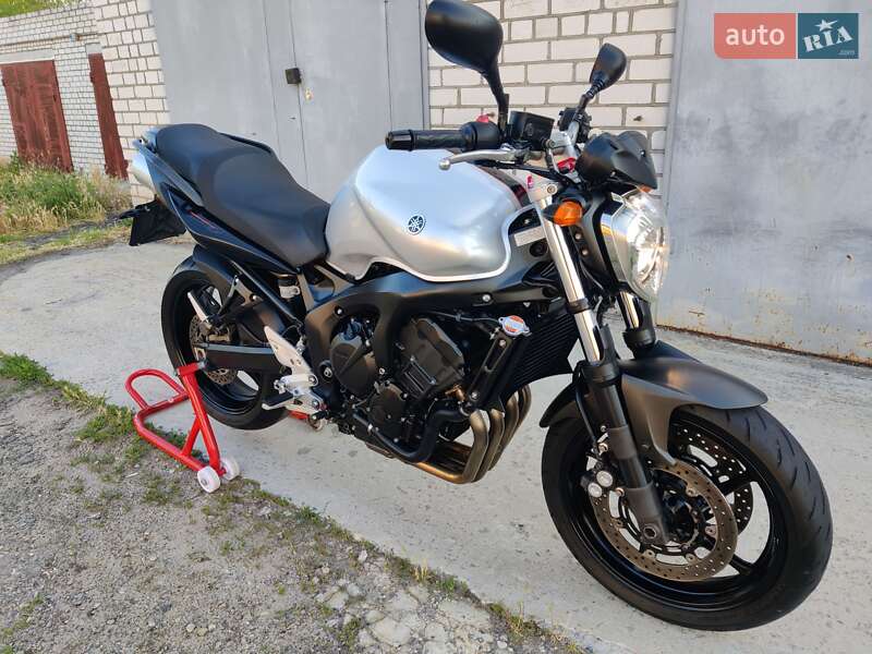 Yamaha FZ6 S2 2009