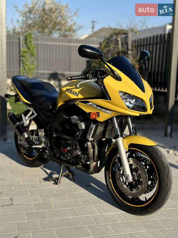 Мотоцикл Спорт-туризм Yamaha FZ6 S 2003 в 