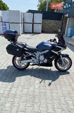 Мотоцикл Спорт-туризм Yamaha FZ6 S 2004 в 