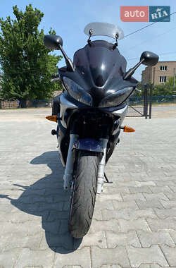 Мотоцикл Спорт-туризм Yamaha FZ6 S 2004 в 