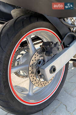 Мотоцикл Спорт-туризм Yamaha FZ6 S 2004 в 