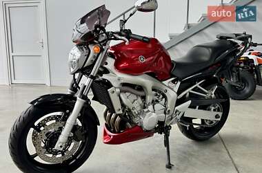 Мотоцикл Без обтекателей (Naked bike) Yamaha FZ6 2004 в 