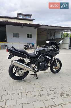 Мотоцикл Спорт-туризм Yamaha FZ6 1999 в 