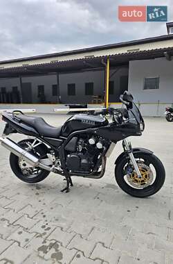 Мотоцикл Спорт-туризм Yamaha FZ6 1999 в 