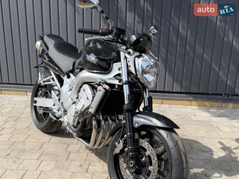 Мотоцикл Без обтекателей (Naked bike) Yamaha FZ6 2004 в Новомосковске фото 2 Мотоцикл Без обтекателей (Naked bike) Yamaha FZ6 2004 в Новомосковске