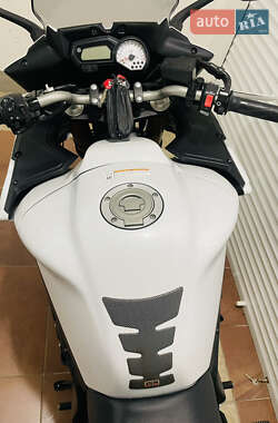 Мотоцикл Спорт-туризм Yamaha FZ8 2012 в 