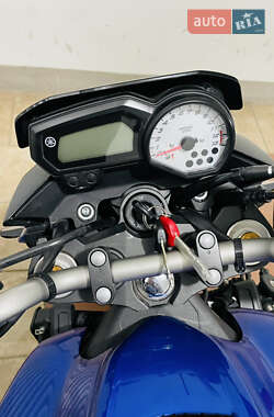 Мотоцикл Без обтекателей (Naked bike) Yamaha FZ8 2014 в Киеве