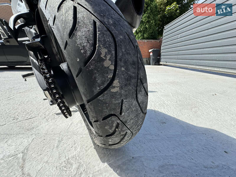 Мотоцикл Без обтекателей (Naked bike) Yamaha FZ8 2013 в Киеве фото 6 Мотоцикл Без обтекателей (Naked bike) Yamaha FZ8 2013 в Киеве