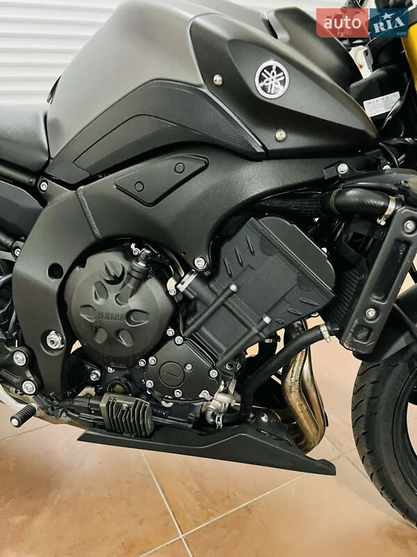 Мотоцикл Без обтікачів (Naked bike) Yamaha FZ8 2013 в Києві