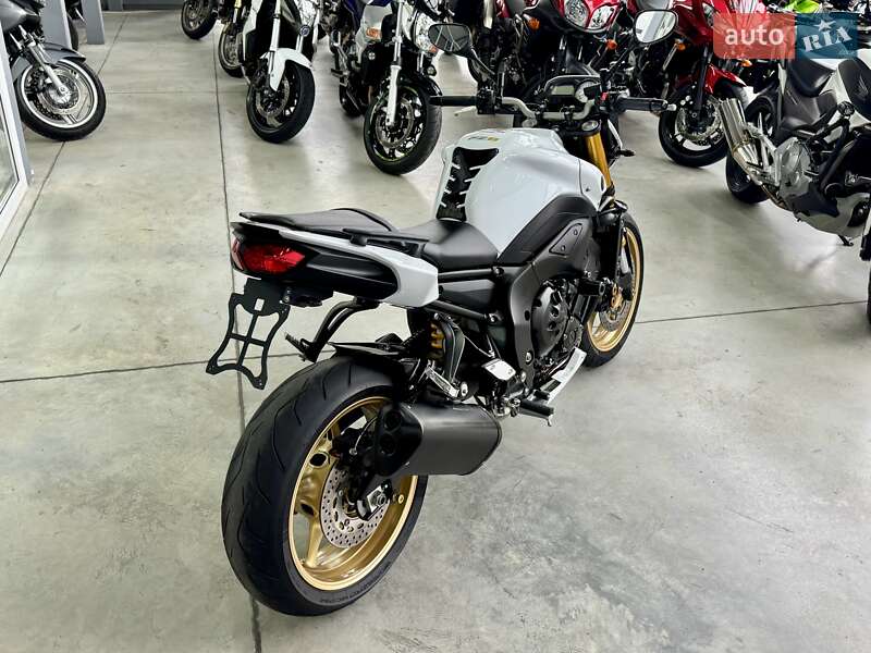 Мотоцикл Без обтекателей (Naked bike) Yamaha FZ8 2010 в Хмельницком фото 3 Мотоцикл Без обтекателей (Naked bike) Yamaha FZ8 2010 в Хмельницком