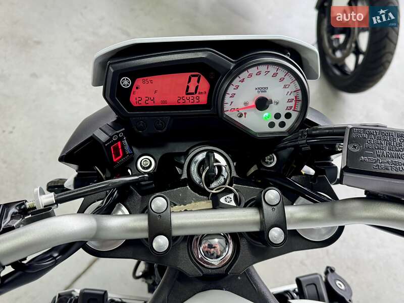Мотоцикл Без обтекателей (Naked bike) Yamaha FZ8 2010 в Хмельницком фото 20 Мотоцикл Без обтекателей (Naked bike) Yamaha FZ8 2010 в Хмельницком