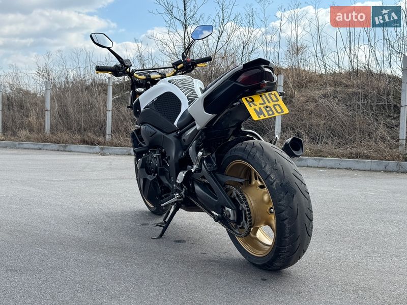 Мотоцикл Без обтекателей (Naked bike) Yamaha FZ8 2010 в Виннице