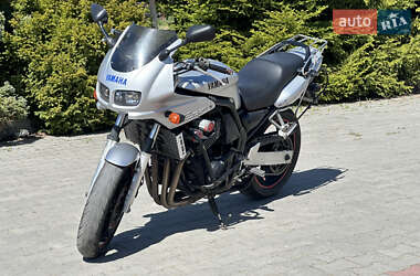 Мотоцикл Спорт-туризм Yamaha FZR 600 2000 в Шепетовке