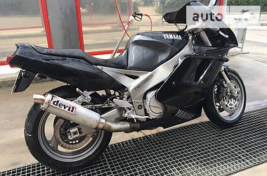 Мотоцикл Спорт-туризм Yamaha FZR 1992 в 