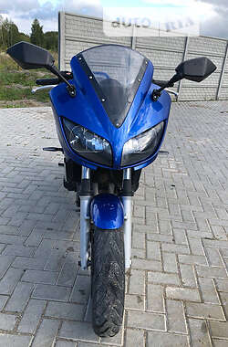 Мотоцикл Спорт-туризм Yamaha FZS 600 Fazer 2003 в Кременці