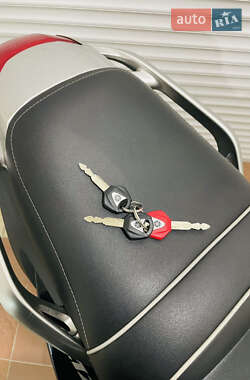 Мотоцикл Спорт-туризм Yamaha FZS 600 Fazer 2005 в 
