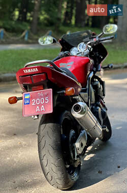 Мотоцикл Классик Yamaha FZS 600 Fazer 1999 в 