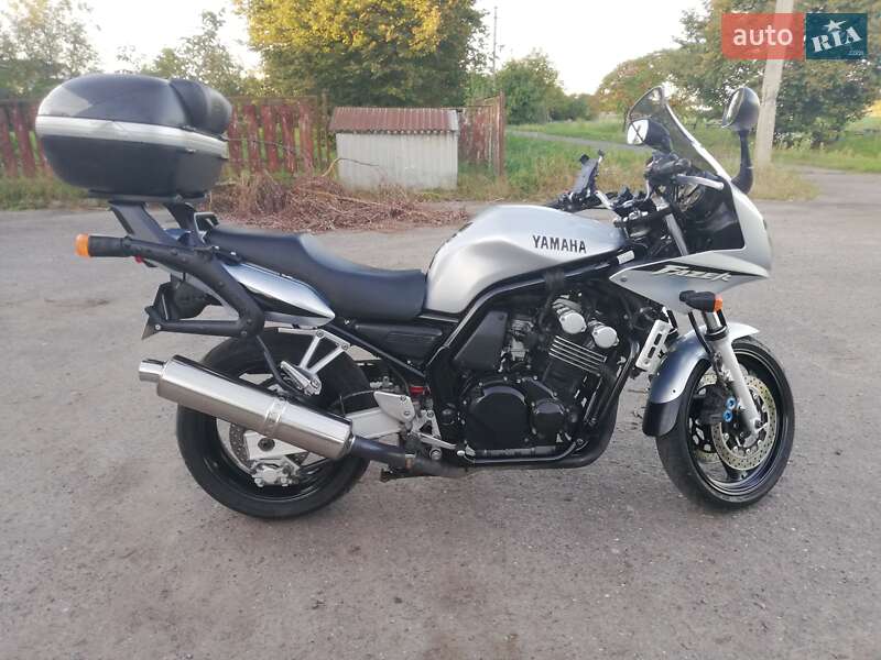 Мотоцикл Спорт-туризм Yamaha FZS 600 Fazer 2001 в Буске