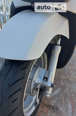 Скутер Yamaha Gear 4T 2013 в Врадиевке
