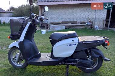 Вантажні моторолери, мотоцикли, скутери, мопеди Yamaha Gear 4T 2015 в 