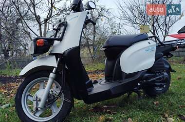 Вантажні моторолери, мотоцикли, скутери, мопеди Yamaha Gear 4T 2017 в Умані