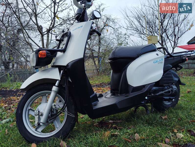 Грузовые мотороллеры, мотоциклы, скутеры, мопеды Yamaha Gear 4T 2017 в Умани