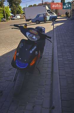 Грузовые мотороллеры, мотоциклы, скутеры, мопеды Yamaha Grand Axis 2001 в Украинке