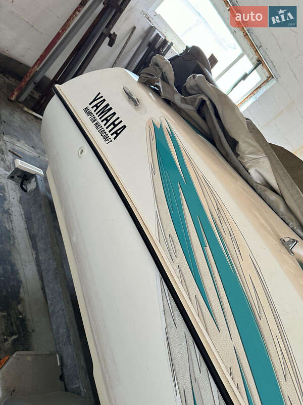 Катер Yamaha LS 2001 в Ізюмі