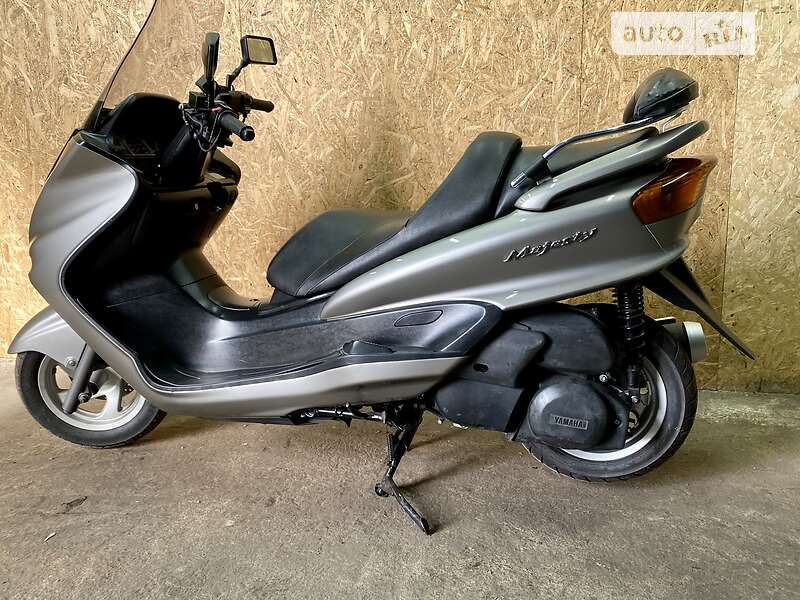 Максі-скутер Yamaha Majesty 250 2001 в Гнівані