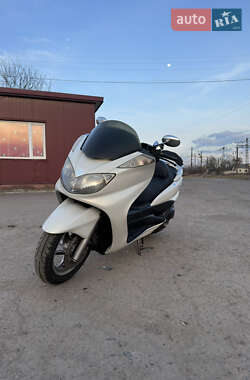 Максі-скутер Yamaha Majesty 250 2004 в Дубні