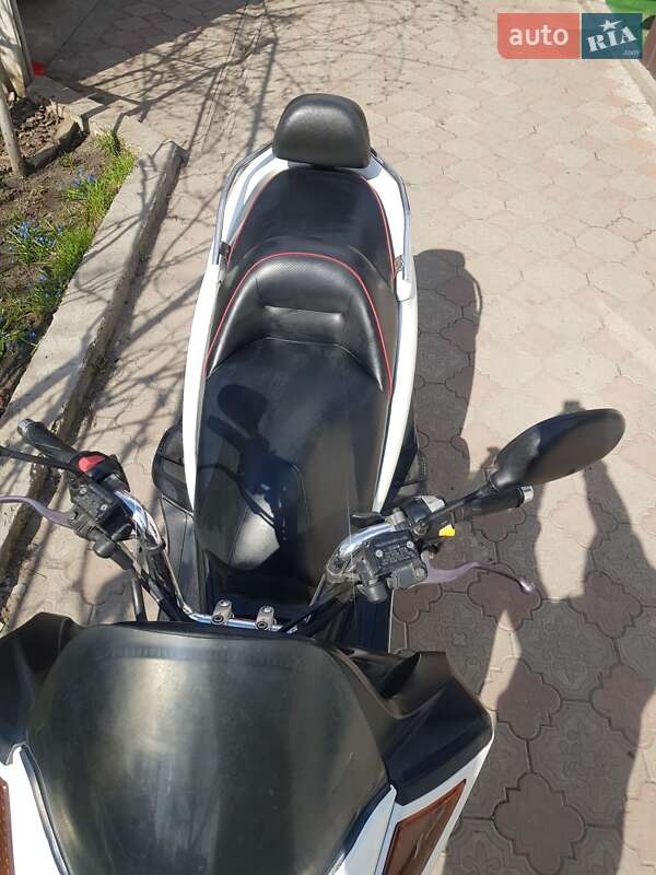 Максі-скутер Yamaha Majesty 250 2005 в Дніпрі