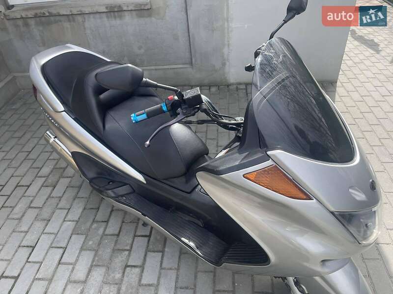 Макси-скутер Yamaha Majesty 250 2006 в Буче