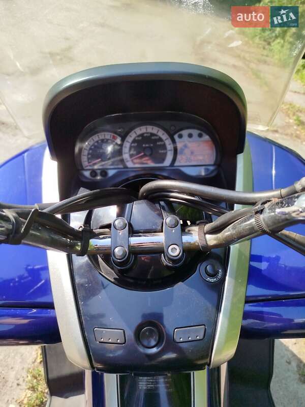 Максі-скутер Yamaha Majesty 250 2007 в Чернігові