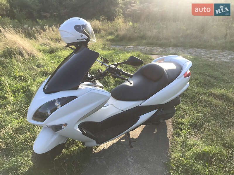 Макси-скутер Yamaha Majesty 250 2011 в Ужгороде фото 12 Макси-скутер Yamaha Majesty 250 2011 в Ужгороде