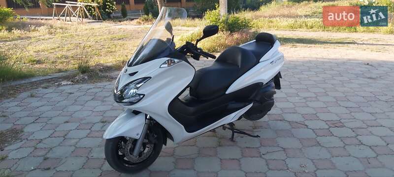 Максі-скутер Yamaha Majesty 400 2012 в 