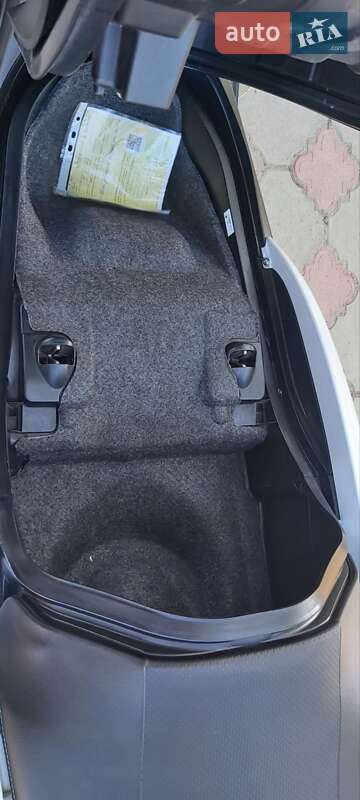 Максі-скутер Yamaha Majesty 400 2012 в Вилкове