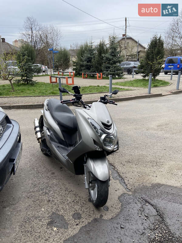Макси-скутер Yamaha Majesty 2013 в Ивано-Франковске фото 7 Макси-скутер Yamaha Majesty 2013 в Ивано-Франковске